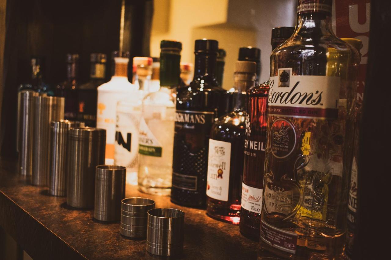 The Lion Hotel Llansantffraid-ym-Mechain Eksteriør billede